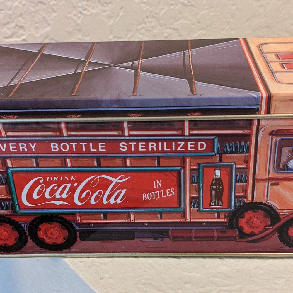 Collectible Coca Cola delivery truck tin box made by Coca Cola